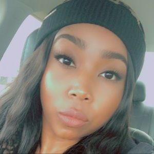 Meet your Posher, Cortney